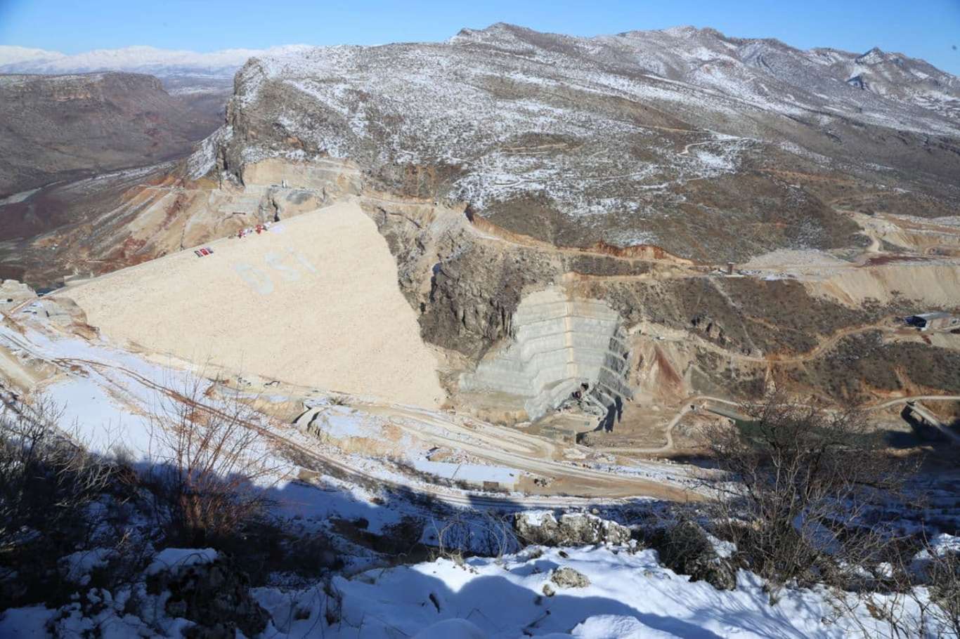 ​Bakan Pakdemirli Diyarbakır’da baraj ile sulama tesisinin açılışını yaptı